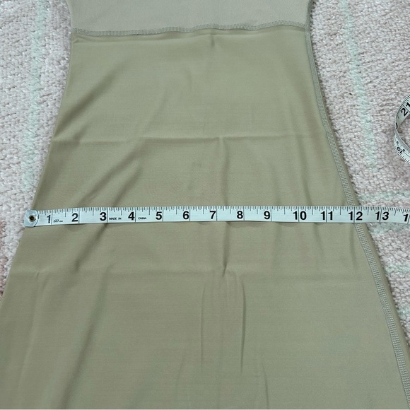 NWT Spanx Shapewear Slip Tan Size Small - Picture 6 of 10